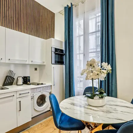 Prime Location - Orsay - Chic * Paryż