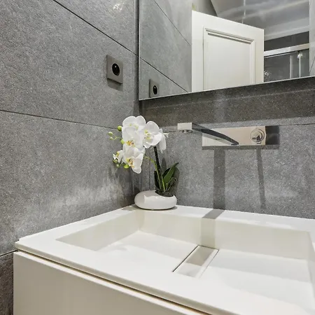 Prime Location - Orsay - Chic Apartman Párizs